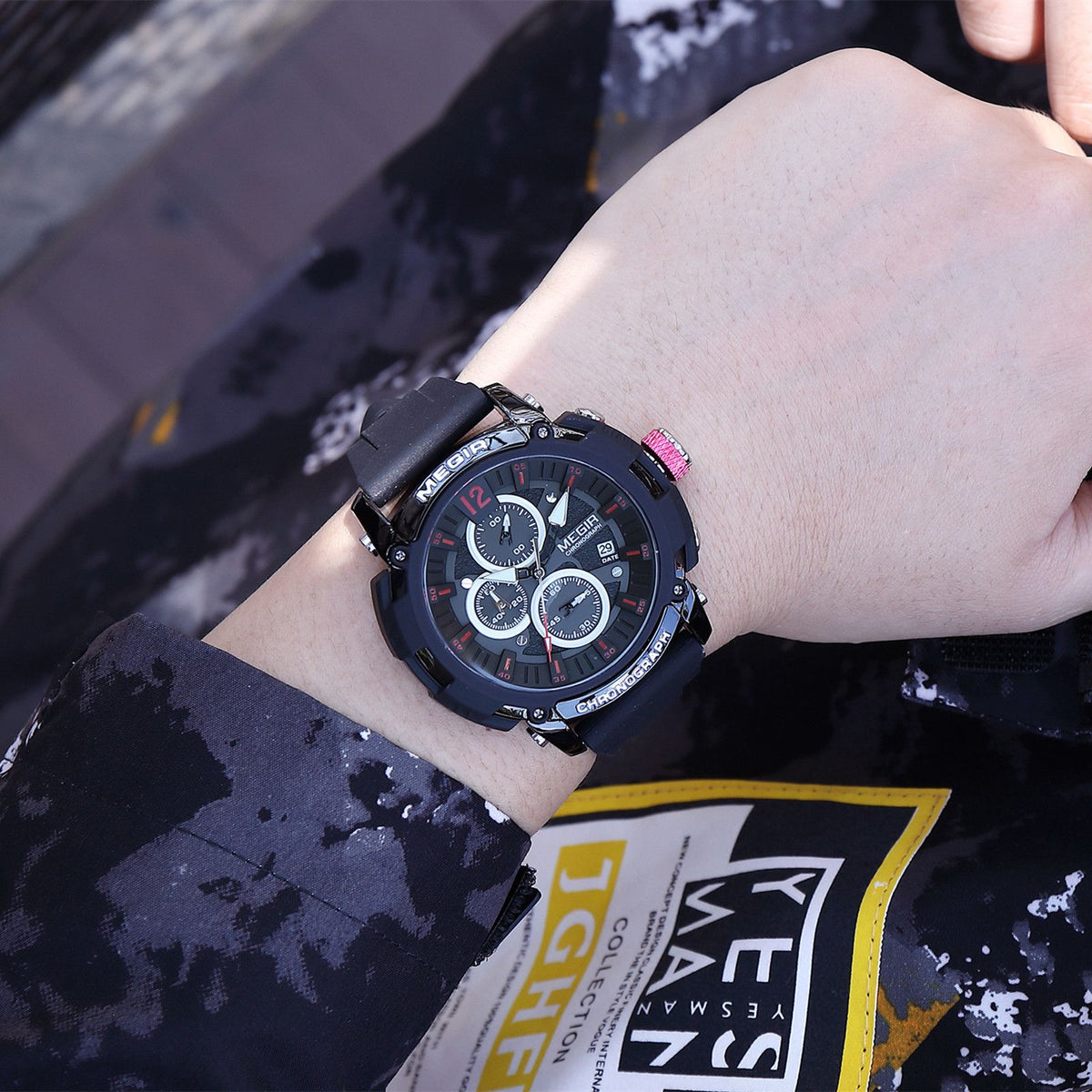 MEGIR Fashion Military Watch for Men Silicone Strap Sport Quartz Chronograph Waterproof Male Clock Wristwatch Reloj Hombre 2208-4